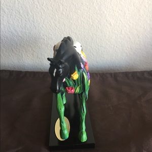 The Trail of Painted Ponies Tip Toe